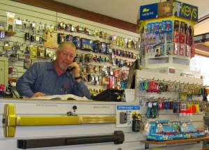 WoodyFrontDesk